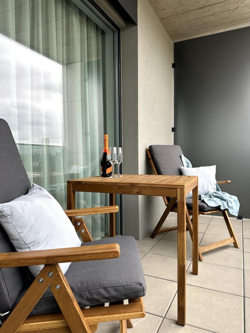 View (from property/room), Balcony/Terrace, Seating area
