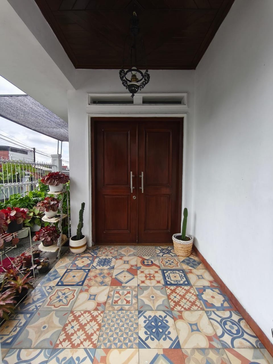 Facade/entrance, Garden, Garden view