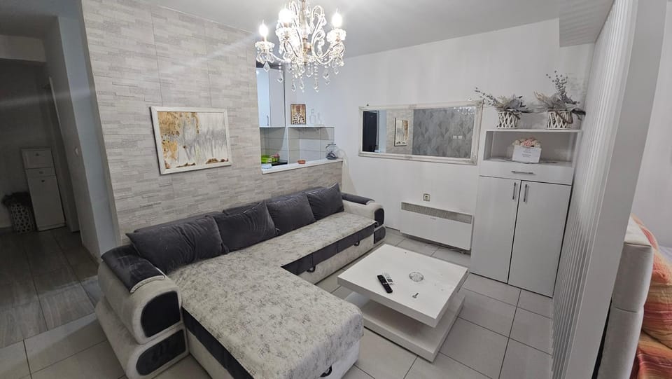 Kristal Apartment in Serbia