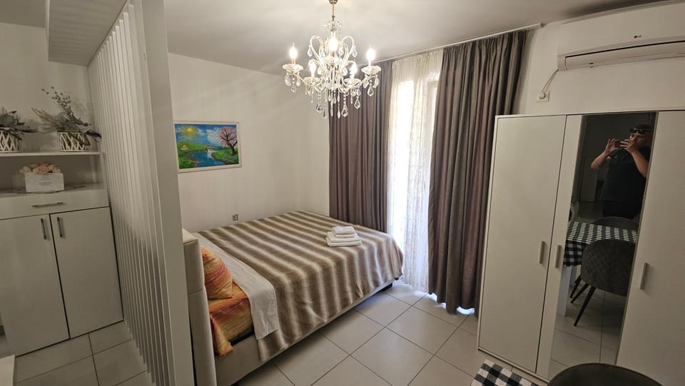 Kristal Apartment in Serbia