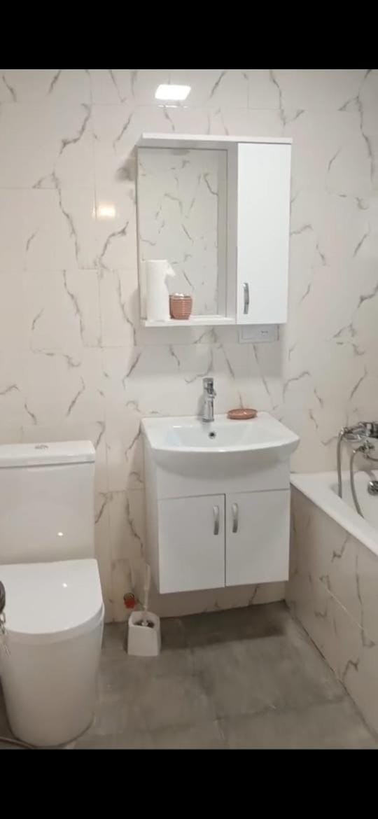 Bathroom, Bath