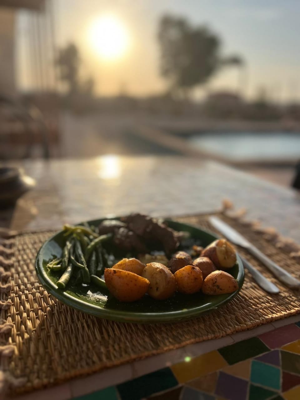 Natural landscape, Food and drinks, Food