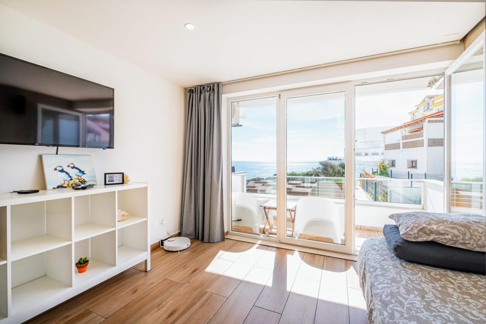 TV and multimedia, View (from property/room), Living room, Sea view
