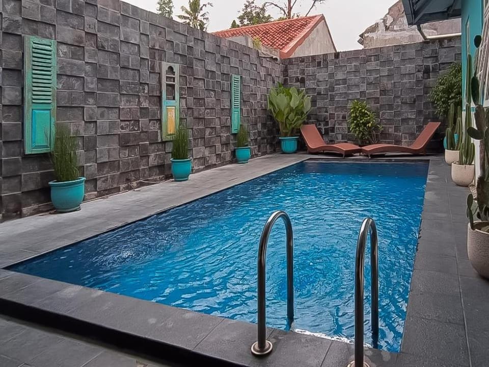 Pool view
