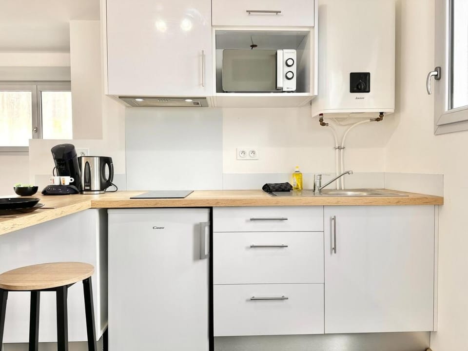 L'Azura - Proche Gare - Parking & Extérieur Privé Apartment in Mont-de-Marsan