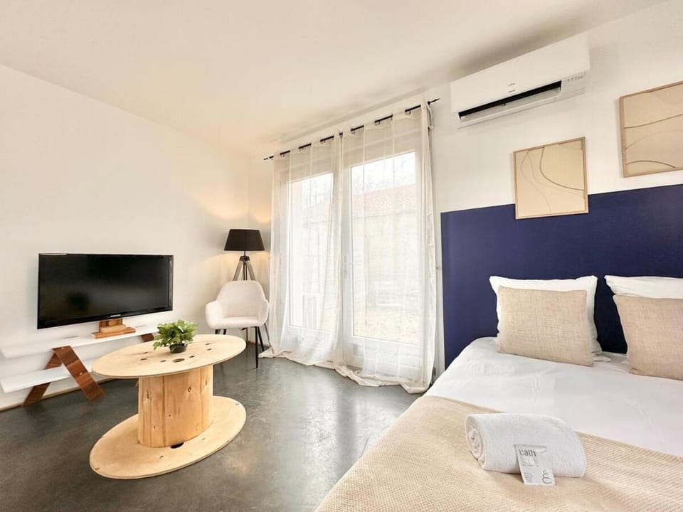 L'Azura - Proche Gare - Parking & Extérieur Privé Apartment in Mont-de-Marsan