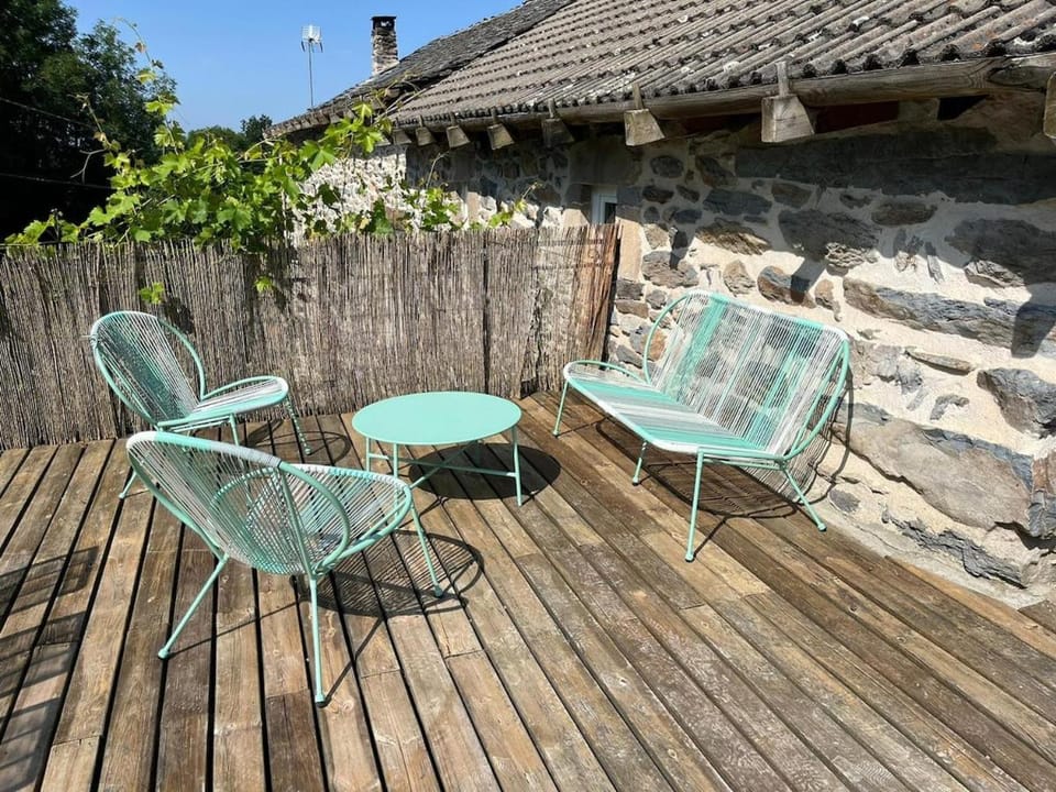 Gîte des Trioules pour 8 personnes House in Auvergne-Rhône-Alpes