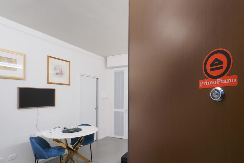 Property logo or sign, TV and multimedia