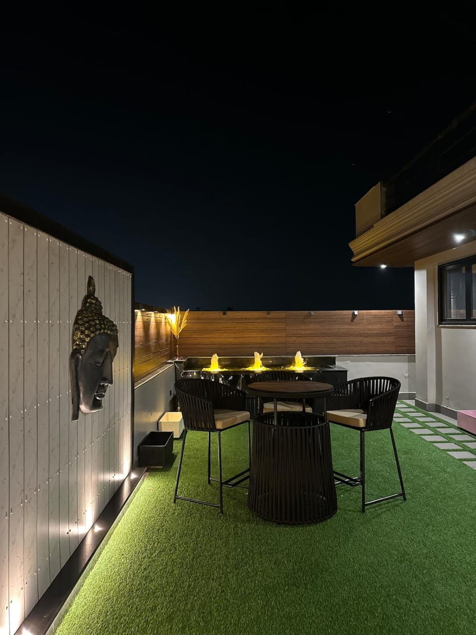 Luxury Penthouse with Terrace Garden Wish Homes Apartment in New Delhi