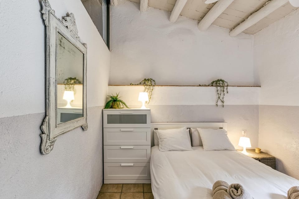 Living room, Bedroom