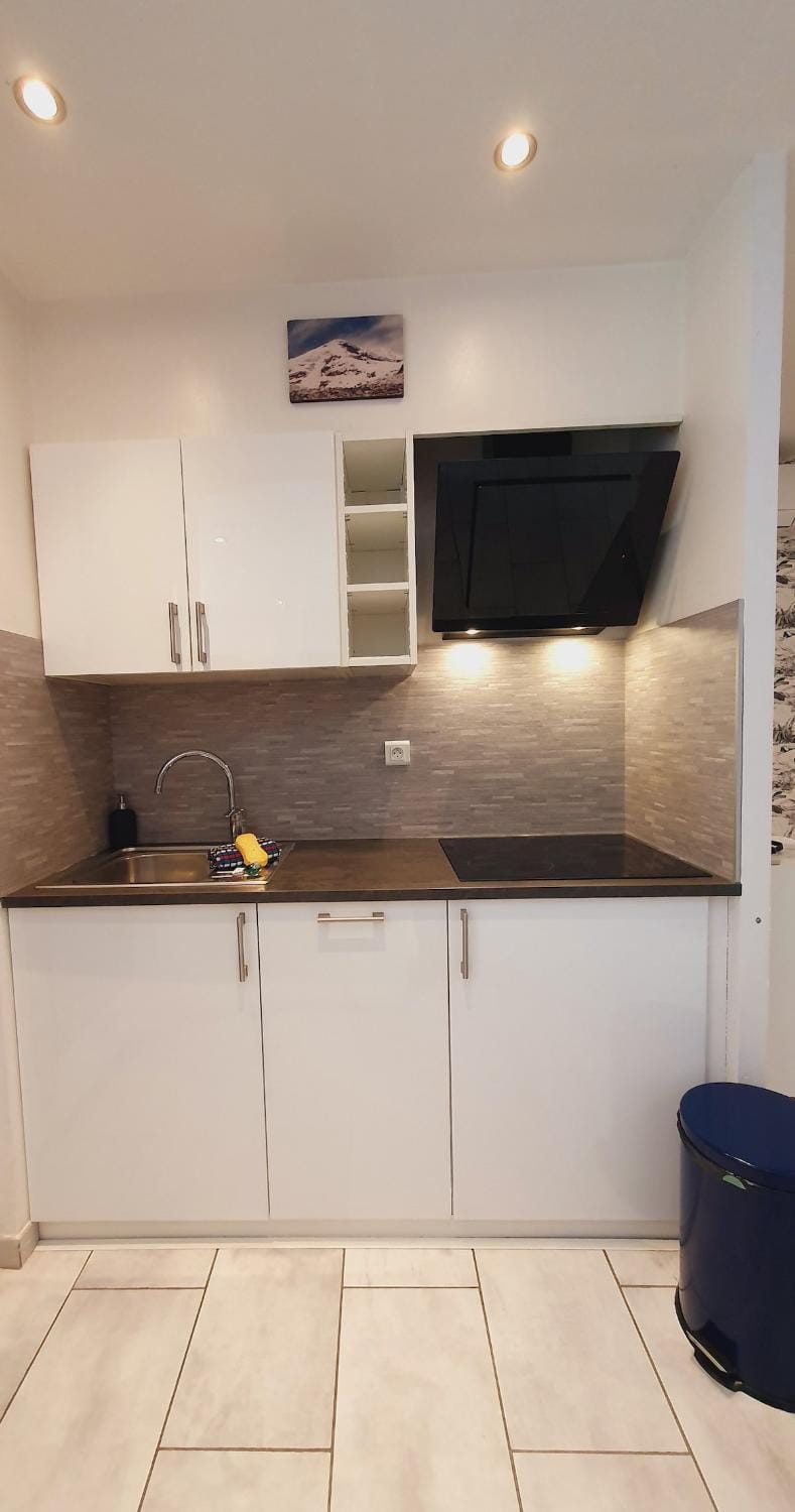 Kitchen or kitchenette, stove