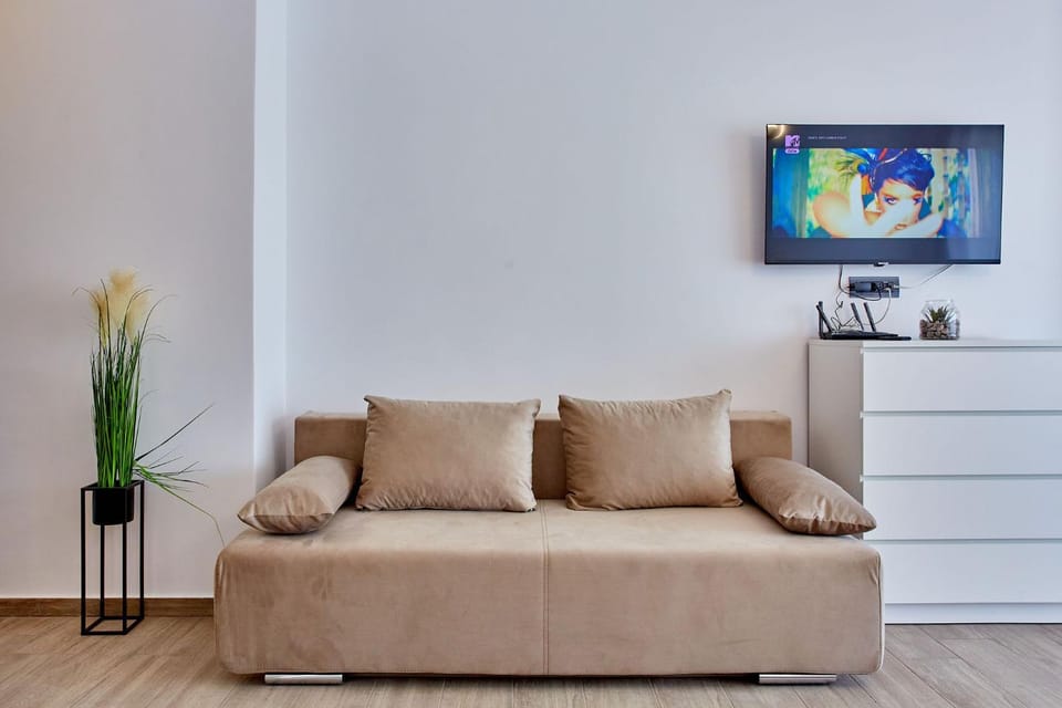 TV and multimedia, Seating area