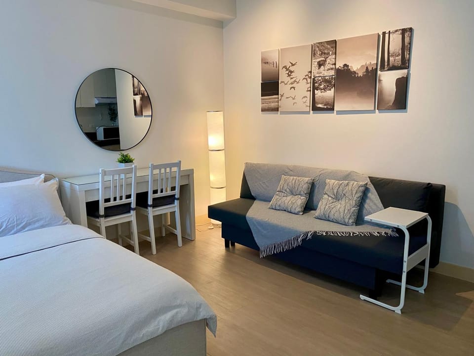 Condo unit near SM City Sta Rosa Unit 2 Apartment in Santa Rosa