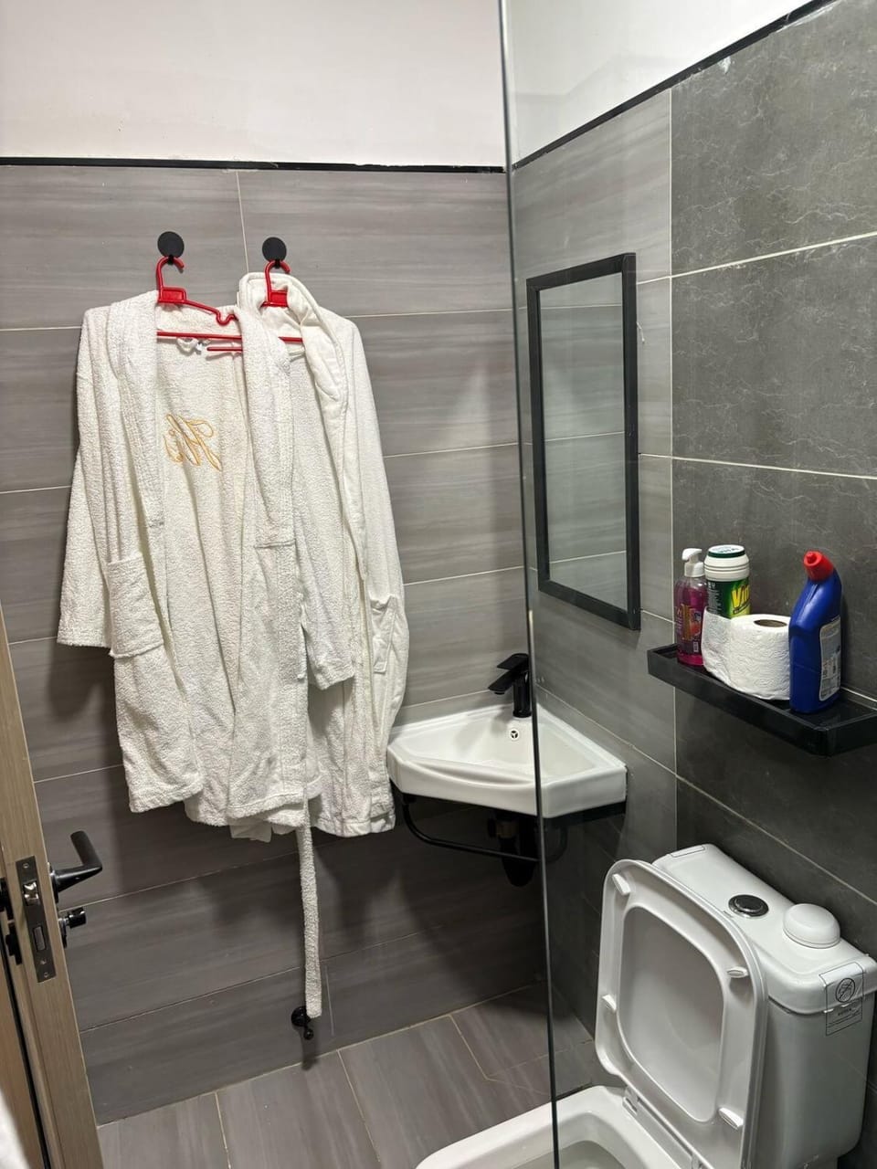 Naji Homes - Live Large in a Cozy Space Apartment in Kenya
