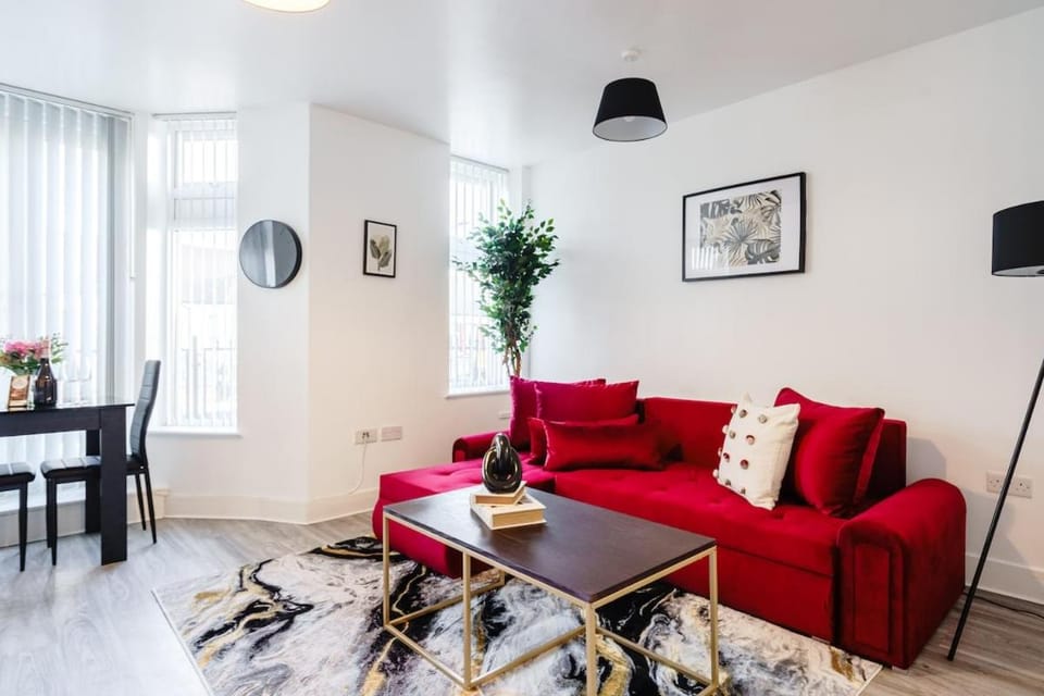 Long Stay Stuff Contractors Accommodation Heath Hospital with Netflix Apartment in Cardiff