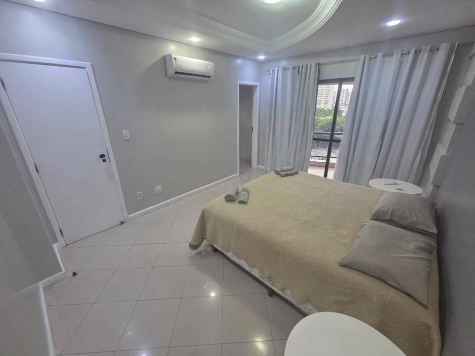 Bed, Bedroom, air conditioner