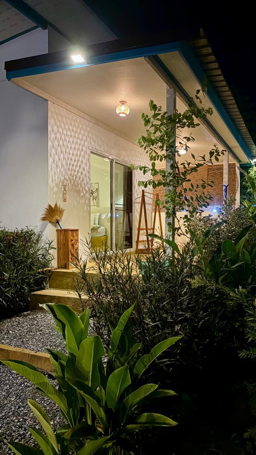 The Summer Cottage Koh Chang Bed and Breakfast in Ko Chang