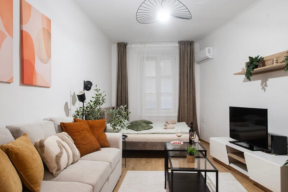 Hidden Gem Downtown Studio Apartment in Budapest