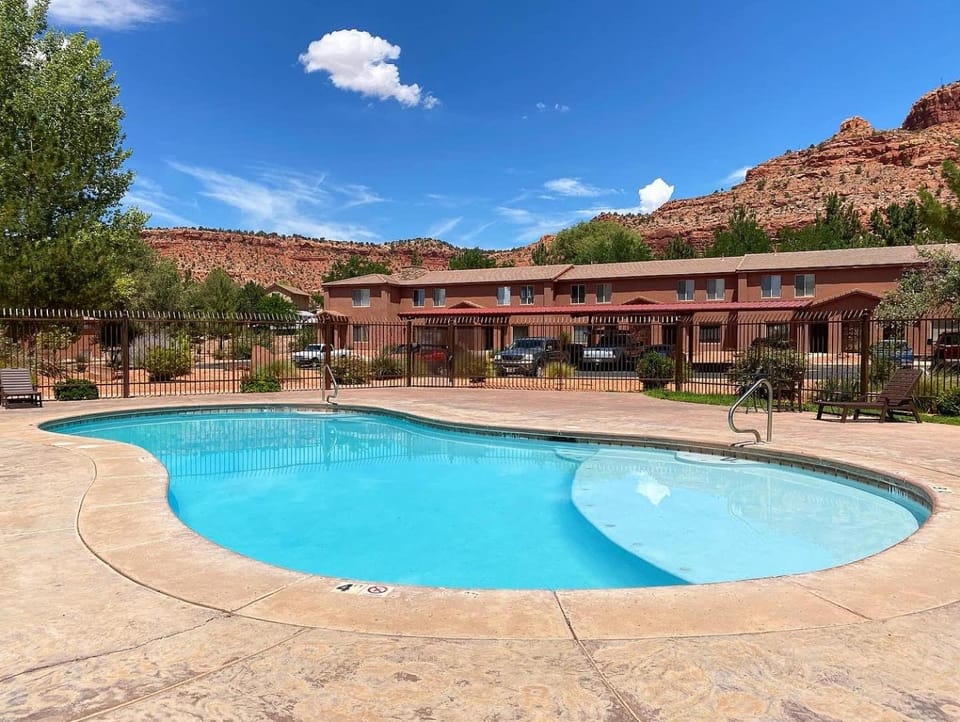 Pet Friendly Family Home for Southern Utah Adventures House in Kanab