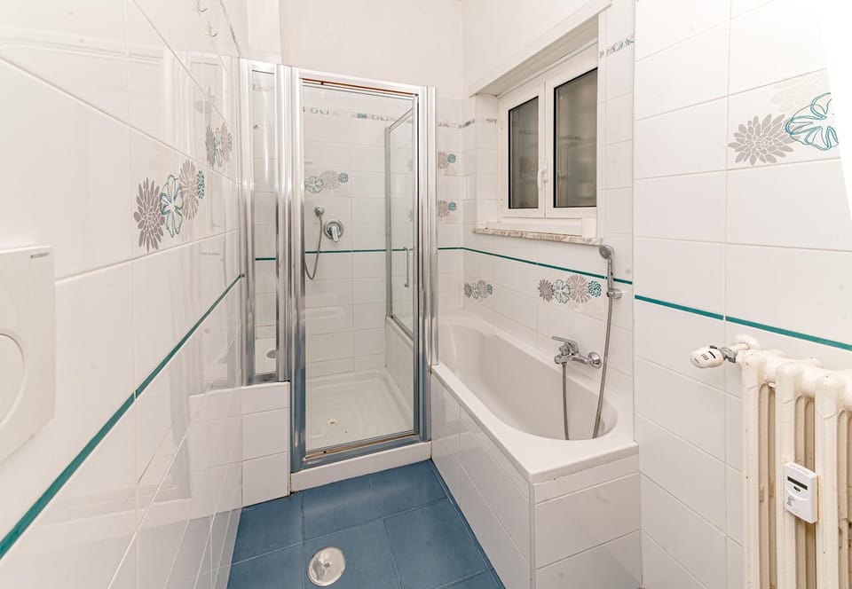 Shower, Bathroom, Bath