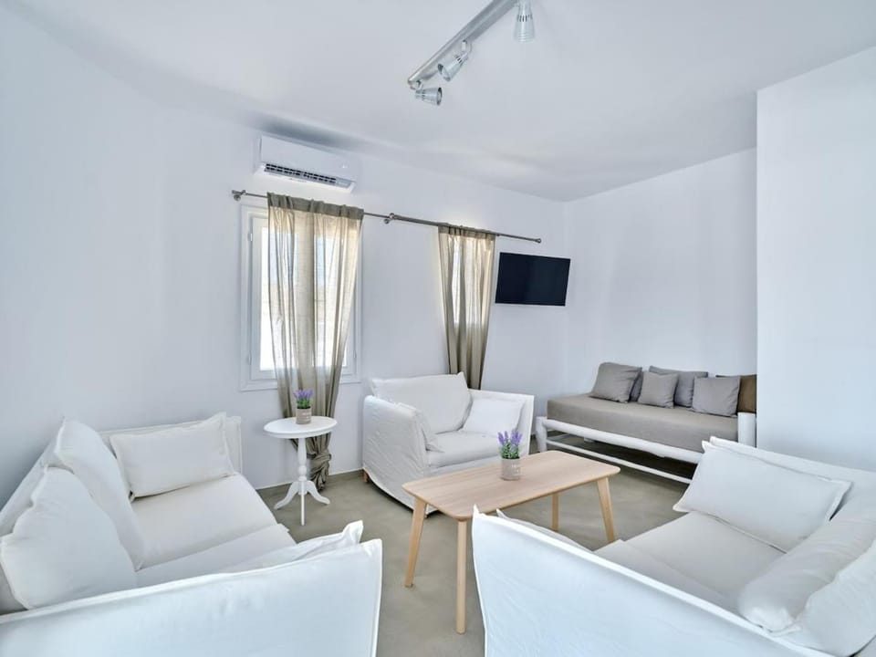 Opal Apartment Apartment in Paros, Greece