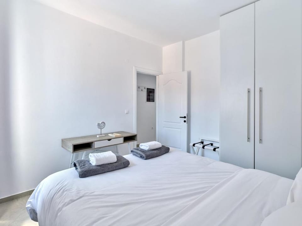 Opal Apartment Apartment in Paros, Greece