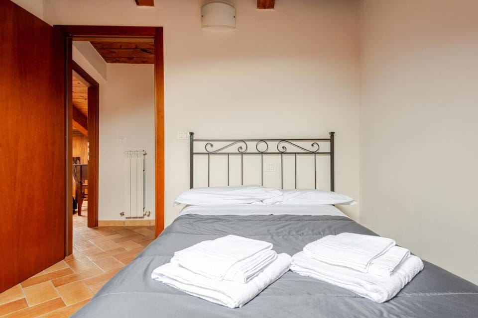Sunflower near the center with Private Parking Apartment in Perugia