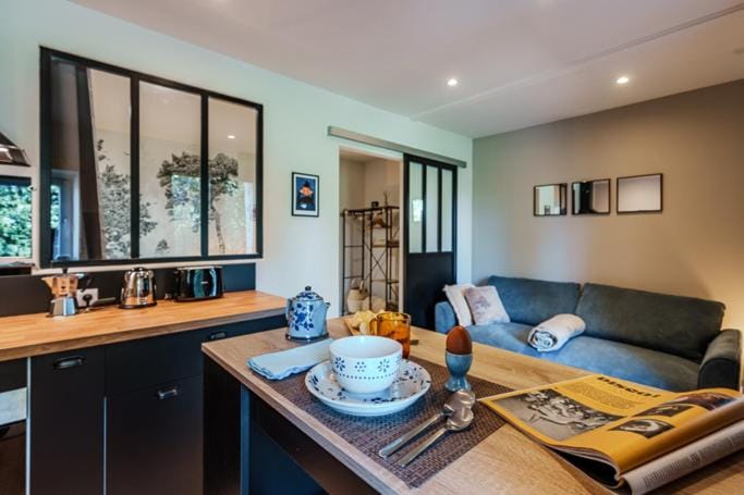Appartement avec piscine & jardin privé - calme absolu près de Villeneuve-sur-Lot Apartment in Nouvelle-Aquitaine