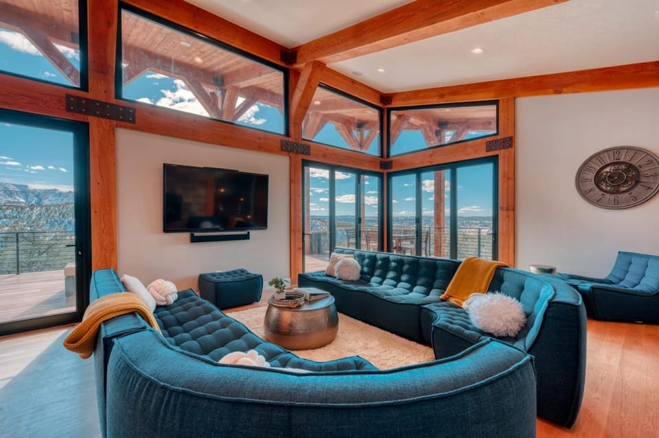 Stunning Luxury Family Home Near Zion National Park House in Orderville