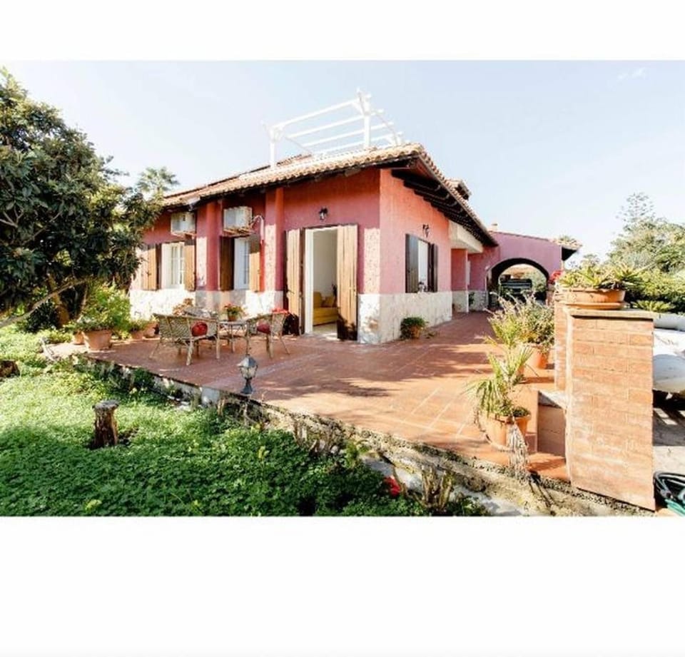 villa in full relaxation near the sea - air conditioning - wifi Villa in Augusta