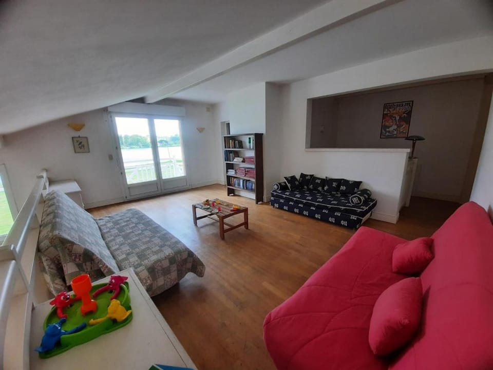 Villa de Campagne au bord de l'Adour House in French Basque Country