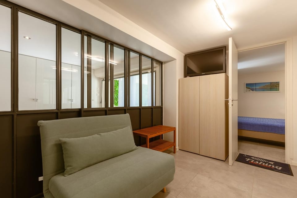 Property building, Living room