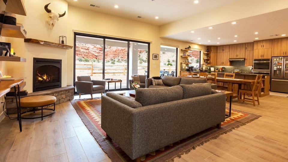 Living room, Seating area
