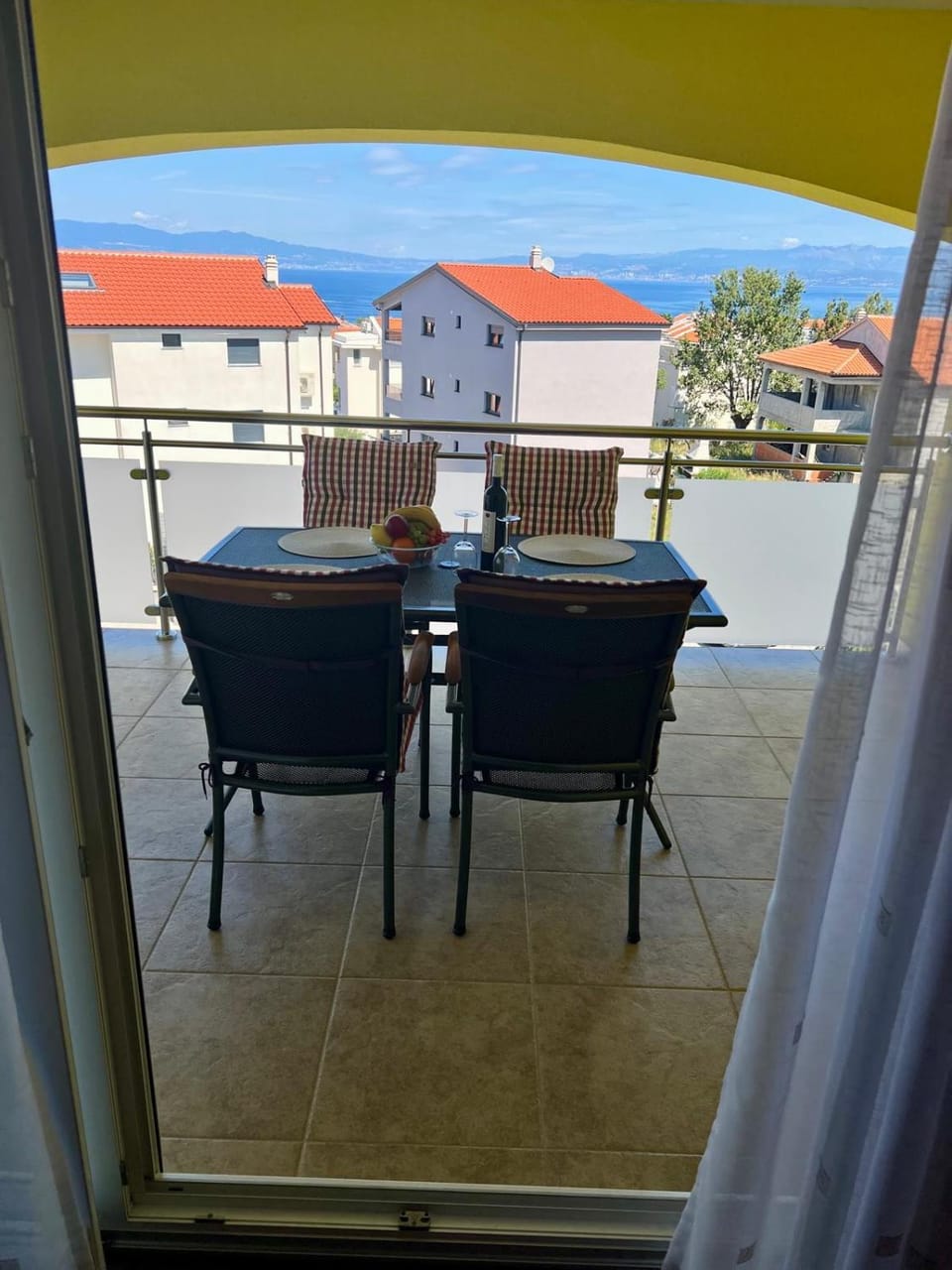 The Yellow House Apartment in Primorje-Gorski Kotar County