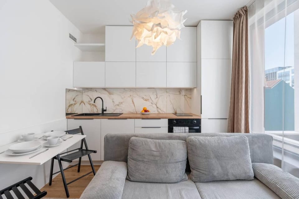 Kitchen or kitchenette, Living room, Seating area, Dining area, stove