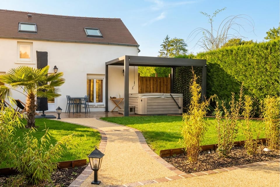 Patio, Garden, Spa and wellness centre/facilities