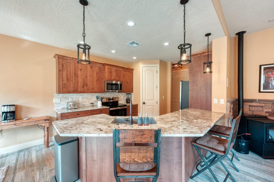 Kanab Hikers' Hideaway Modern Southwest Family Home House in Kanab