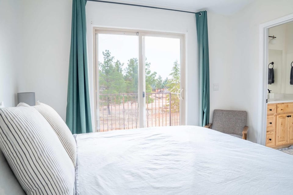 Kanab Family Townhome with Pool and Hot Tub House in Kanab
