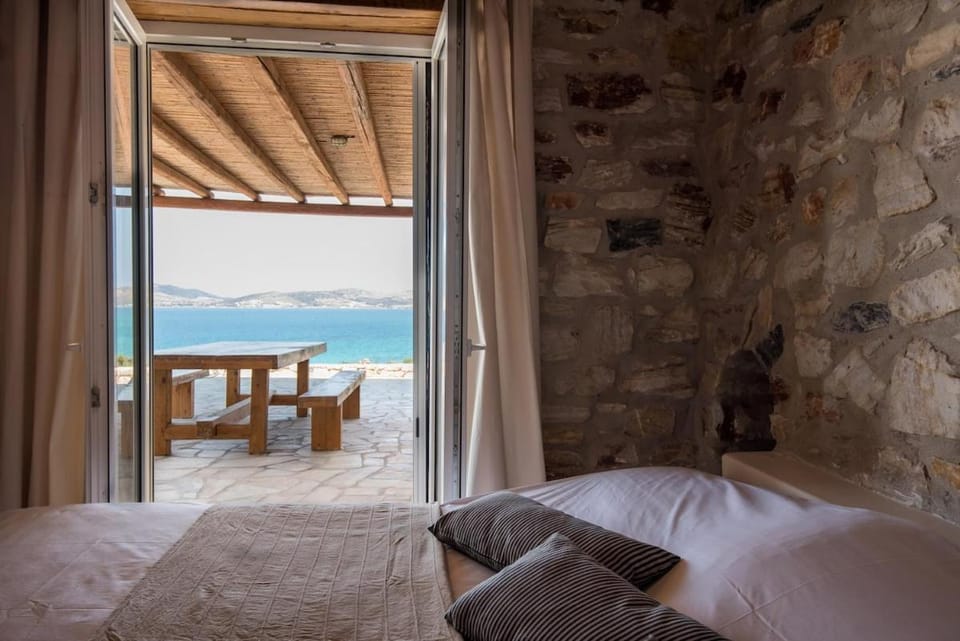 Bed, Natural landscape, View (from property/room), Photo of the whole room, Bedroom, Sea view