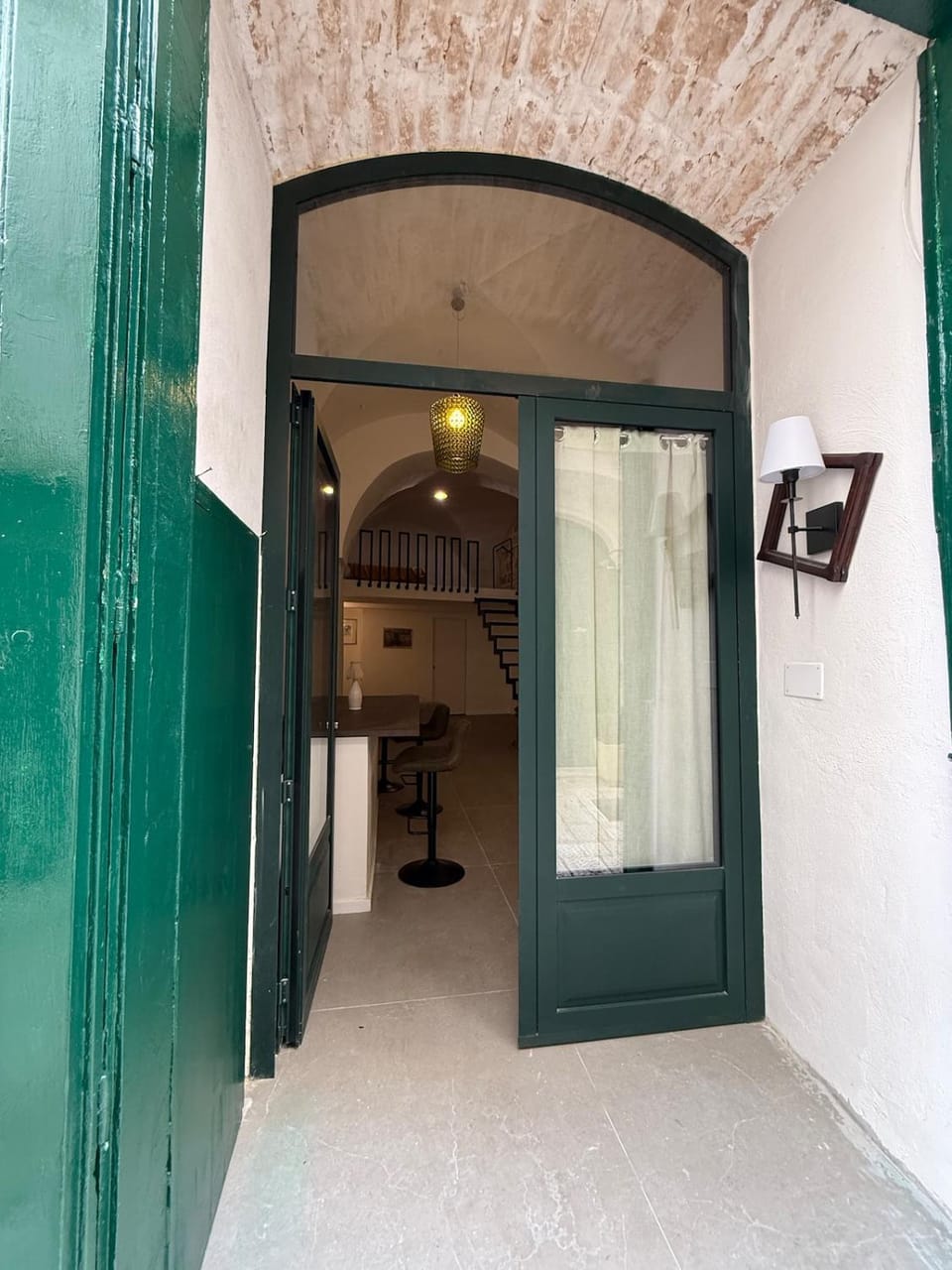 Property building, Facade/entrance