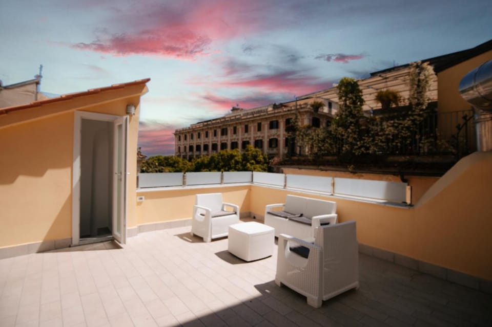 Balcony/Terrace, Balcony/Terrace