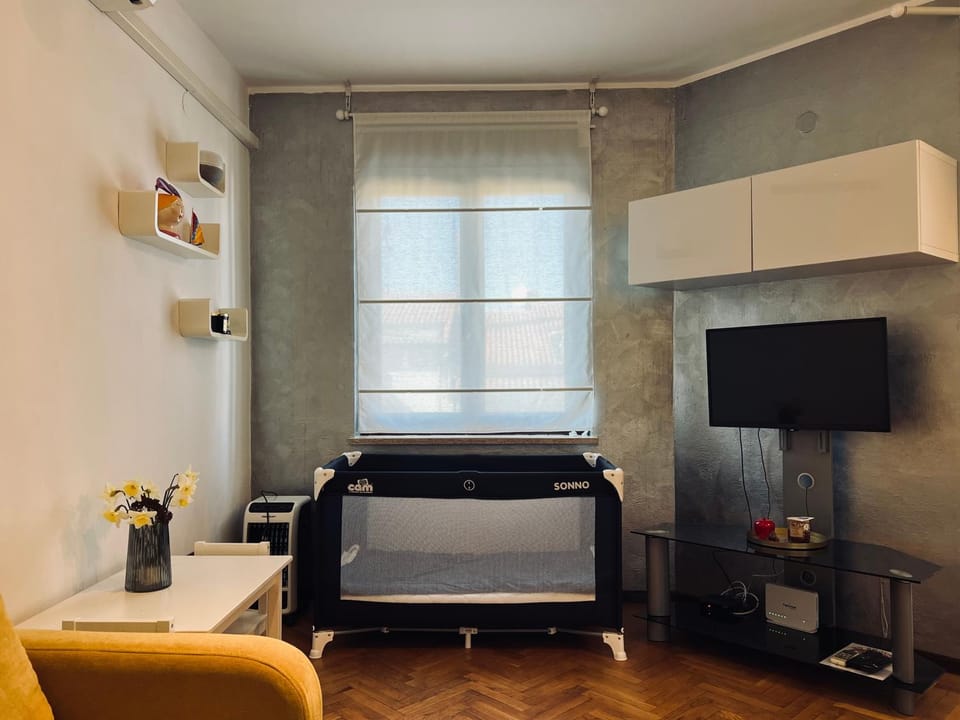 Communal lounge/ TV room, TV and multimedia, Living room