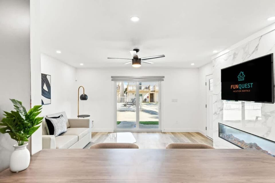 Ocean Breeze 1B House in Lower Grand Lagoon