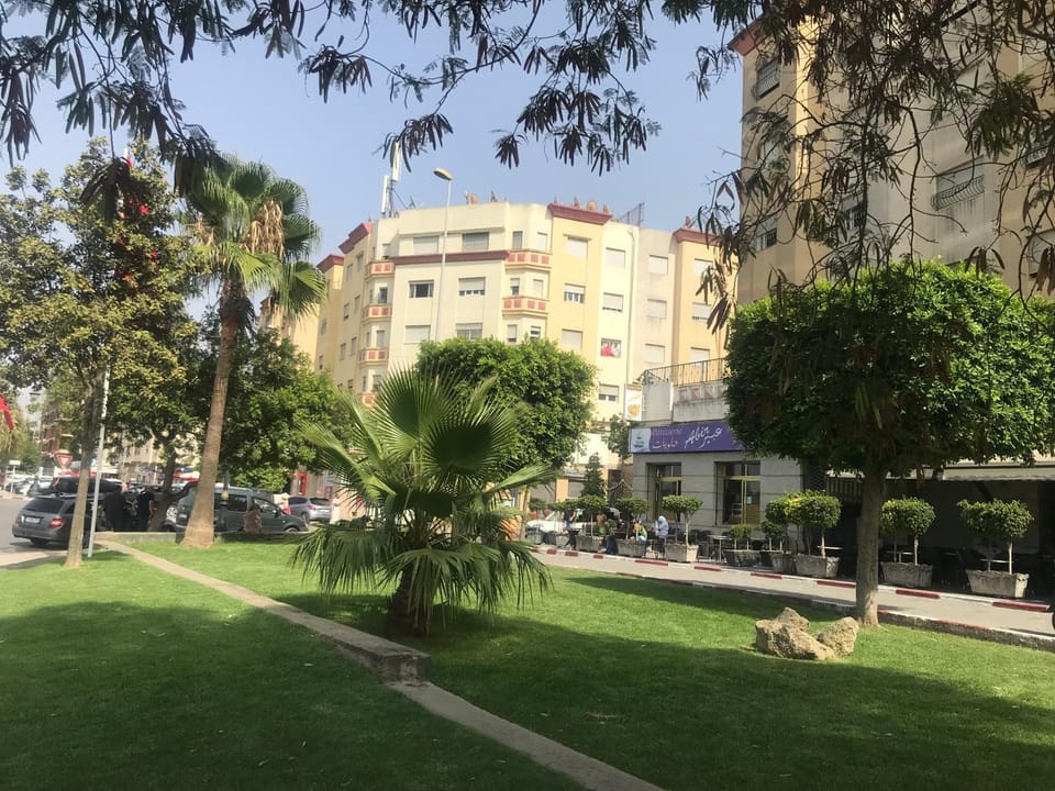 Appartement Familial en Face le Stade Ibn Batouta Tanger Apartment in Tangier