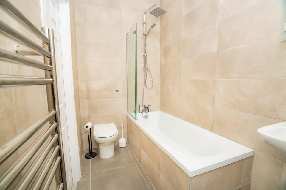 The Cheltenham Suites - Elegant 1 Bed Apartment Apartment in Cheltenham