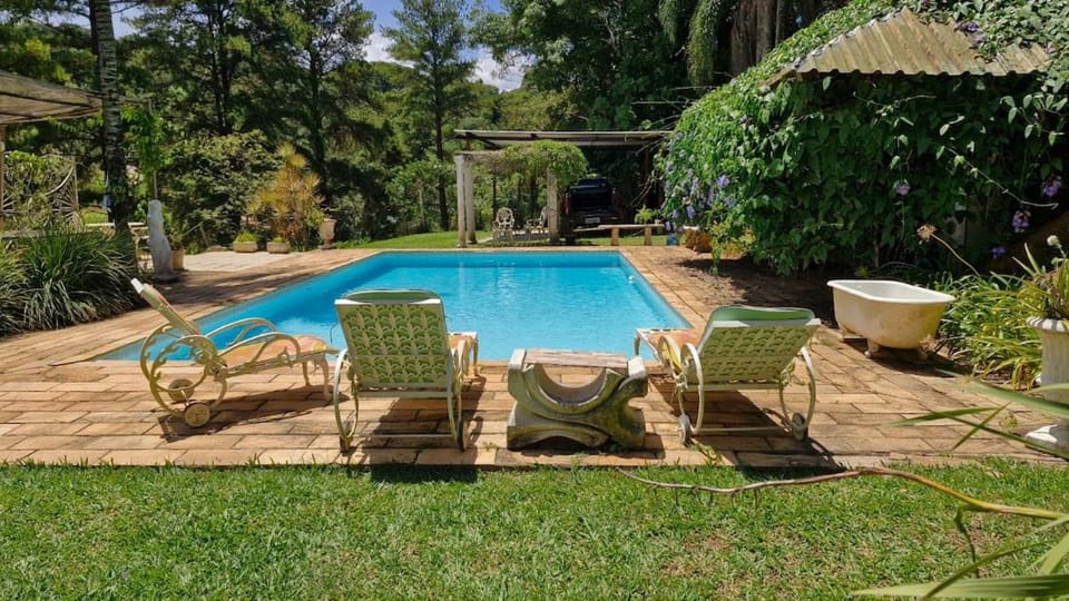 Garden view, Pool view, Swimming pool, sunbed