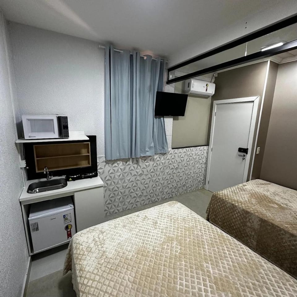 Bed, TV and multimedia, Kitchen or kitchenette, Photo of the whole room, minibar