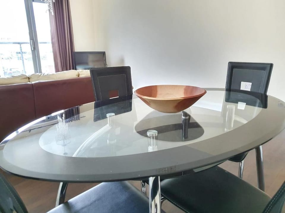 Modern Cambridge Flat-Easy A14 Access and City Links Apartment in Cambridge