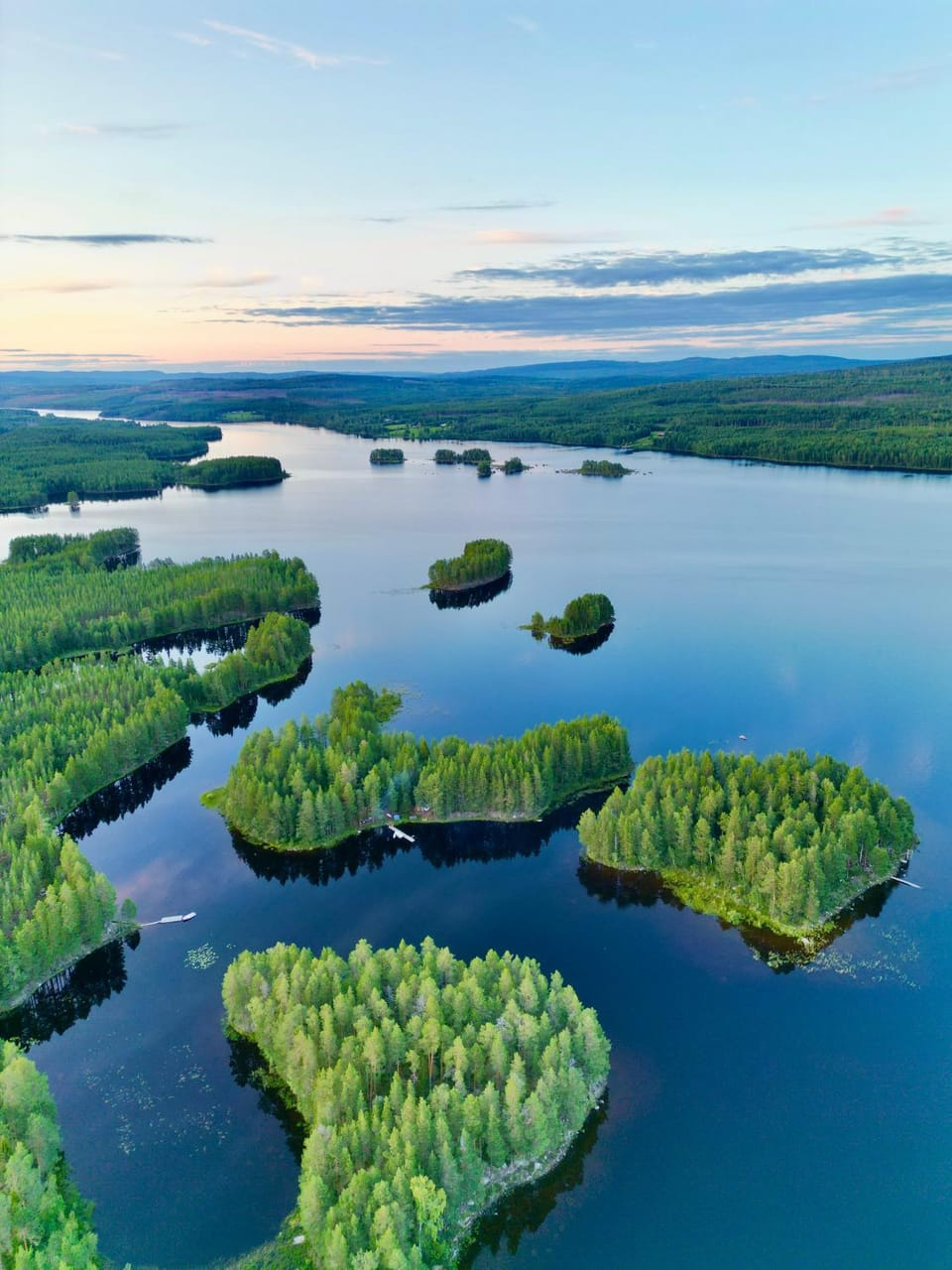 Nearby landmark, Day, Natural landscape, Lake view