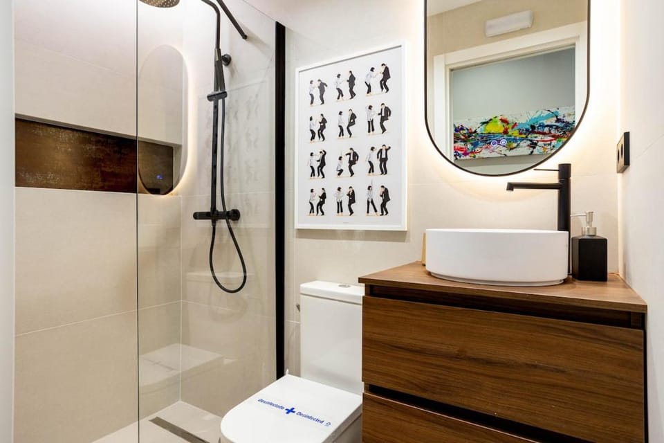 Shower, Bathroom, towels